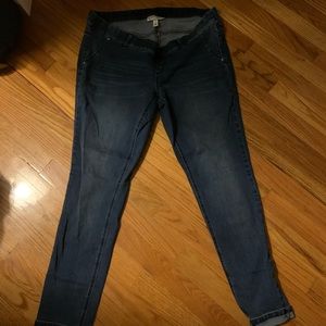 Maternity jeans
